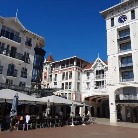 T3 Au Coeur D'arcachon, A 50m De La & 300m De La Gare, Parking Et Wifi Inclus - Fr-1-374-121 Apartment *